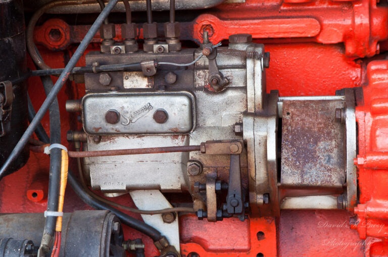 Moteur industriel, exemple d'environnement chaud où la tenue thermique du matériau compte